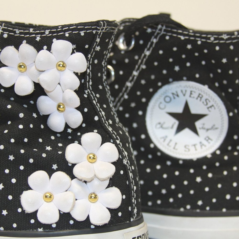 Converse Hi-Top Woman's Size 8 Rare Black & White